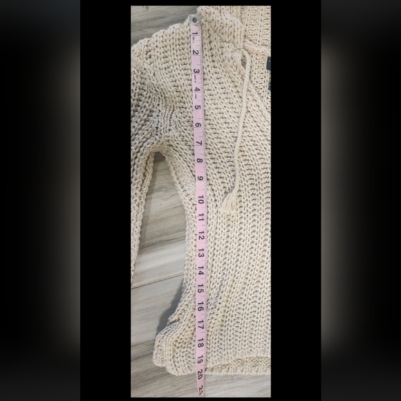 American Eagle Cream Knit Sweater - Picture 11 of 11